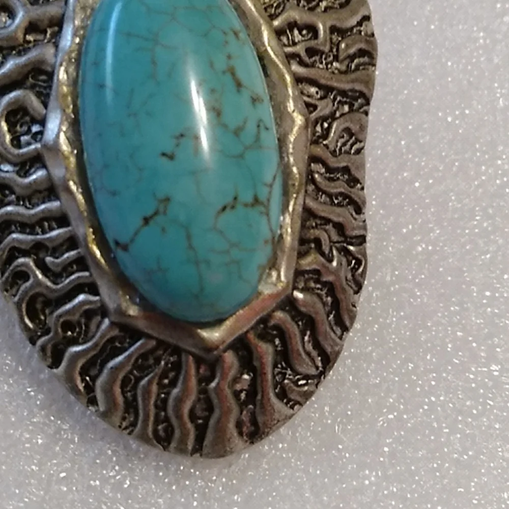 Nwt Faux Turquoise Stretch Ring - Picture 7 of 8